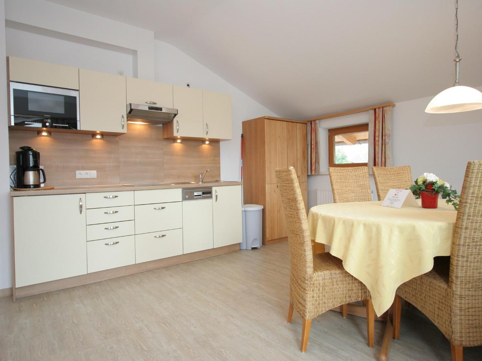 Spacious Apartment In Uderns Near Ski Area Bagian luar foto