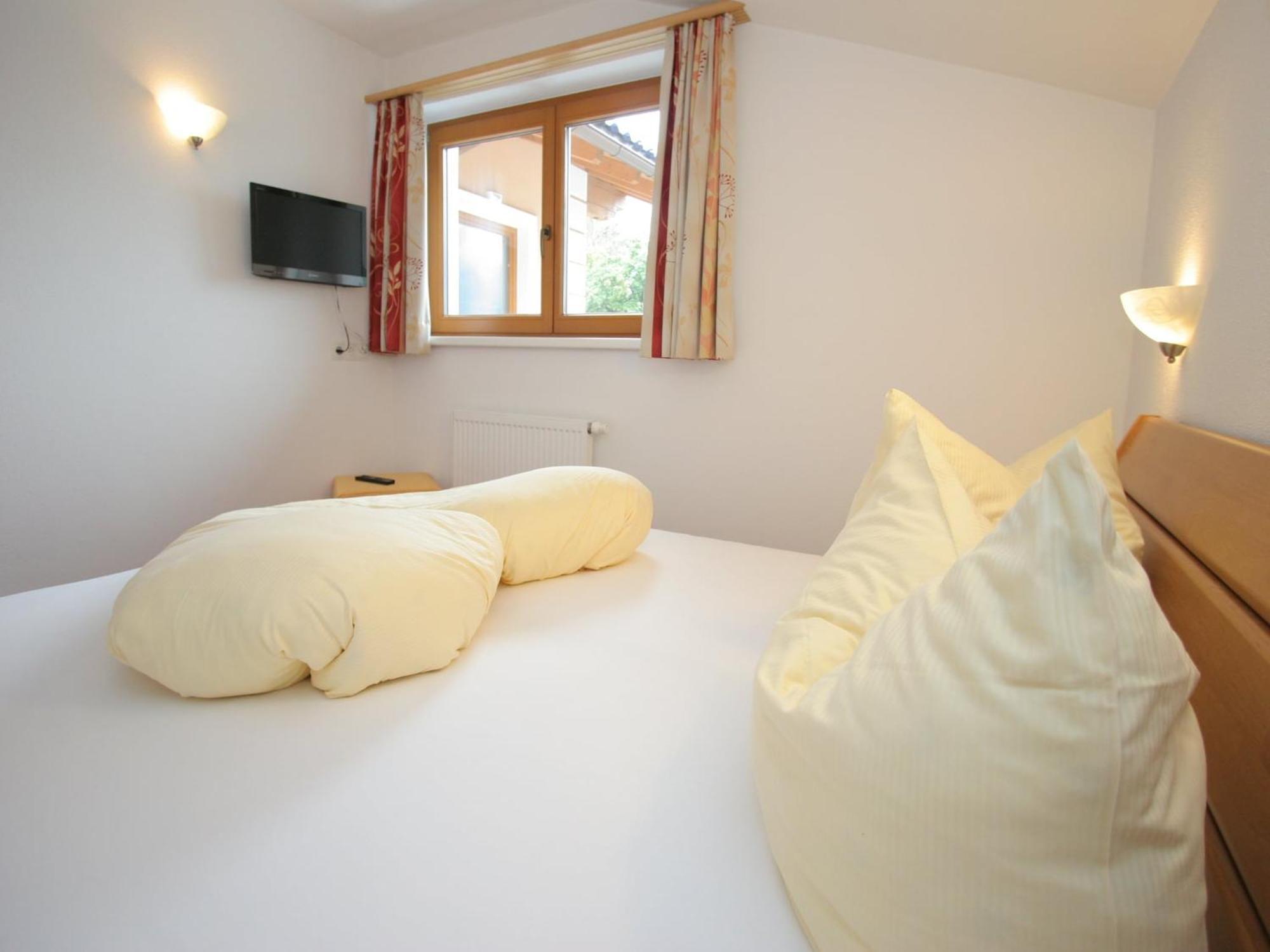 Spacious Apartment In Uderns Near Ski Area Bagian luar foto