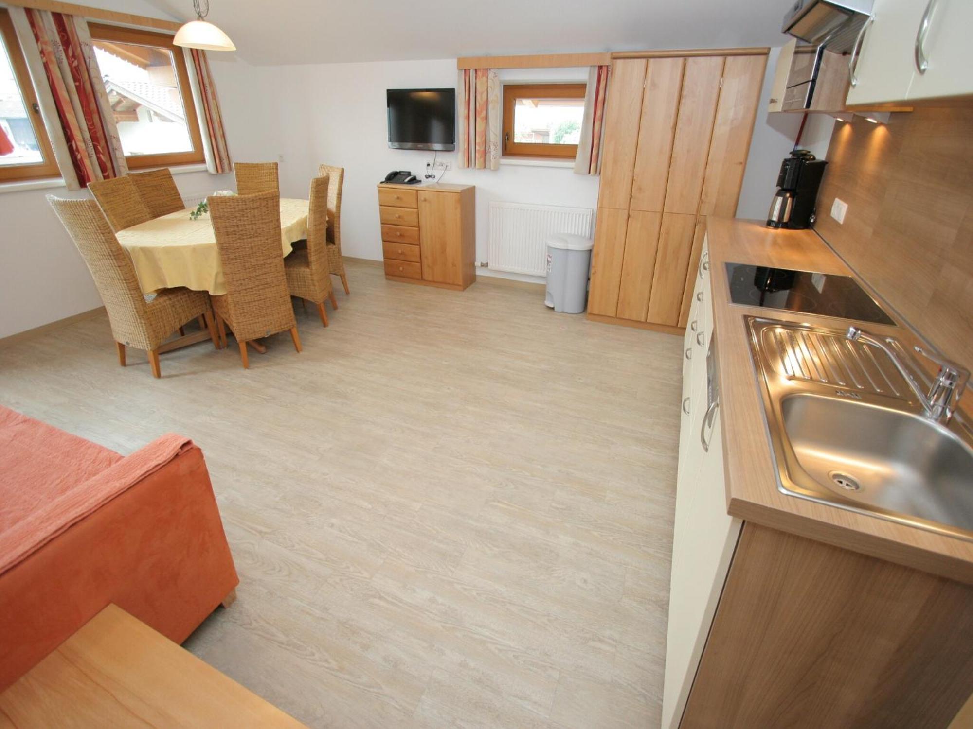 Spacious Apartment In Uderns Near Ski Area Bagian luar foto
